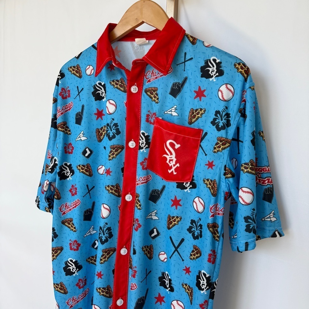 Chicago White Sox Men's Hawaiian Button-Up Shirt Blue Size M MLB Game Day Casual